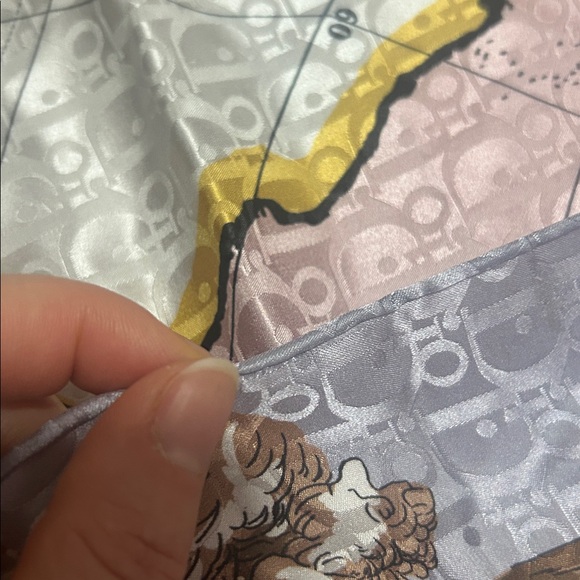 Christian Dior style Around the World 100% silk large square scarf - Picture 8 of 10
